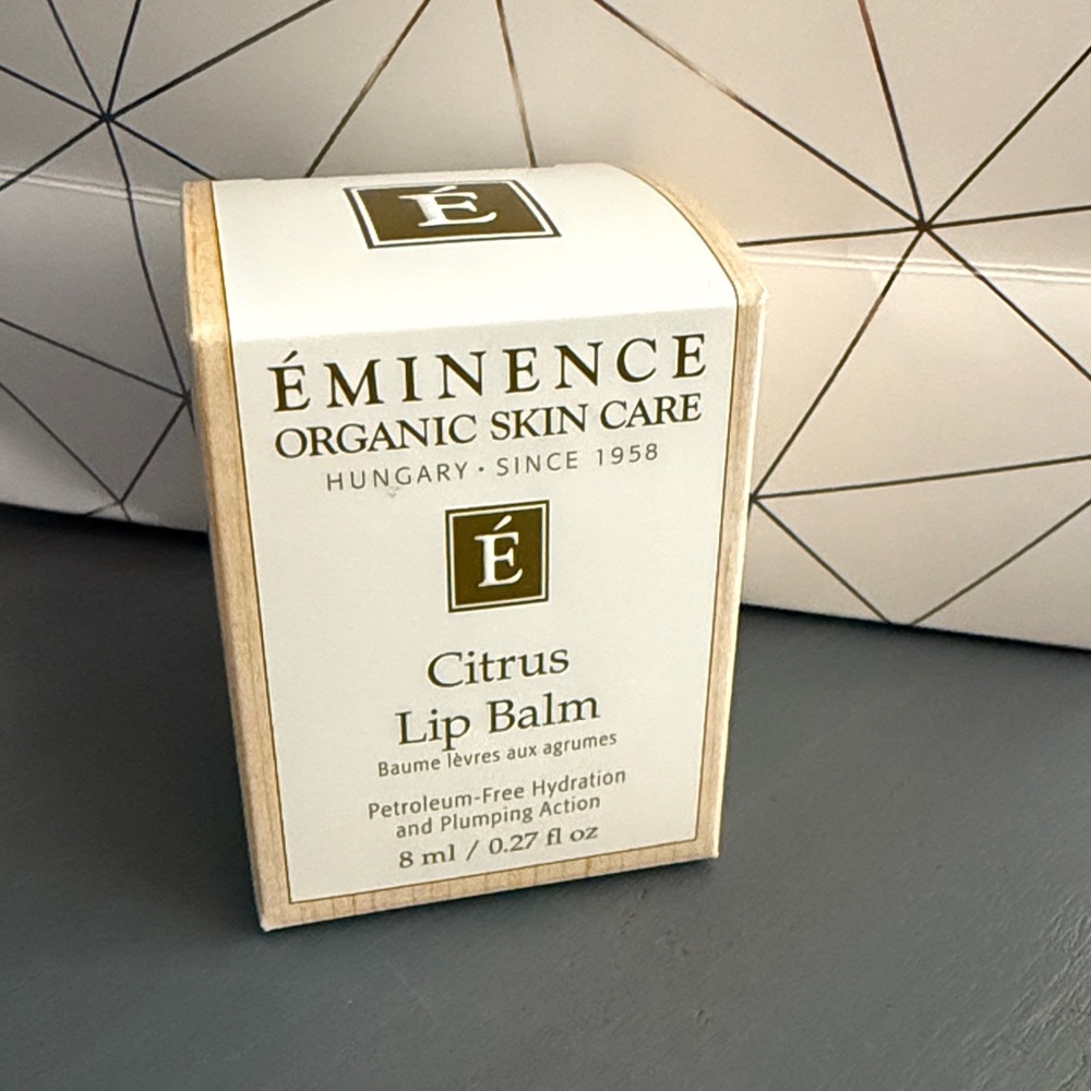 - Lip Balm New Eminence organic skincare